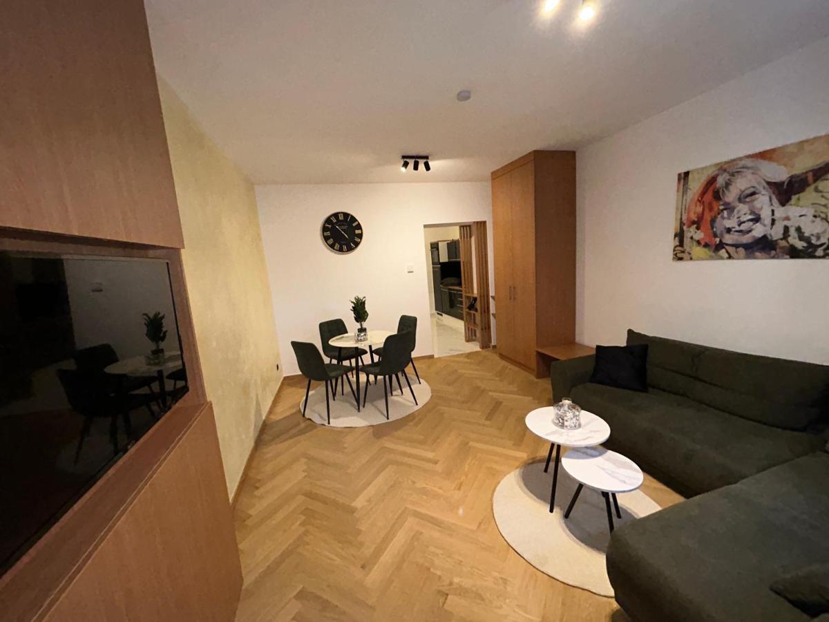 Deluxe Apartment Favoriten Вена Экстерьер фото