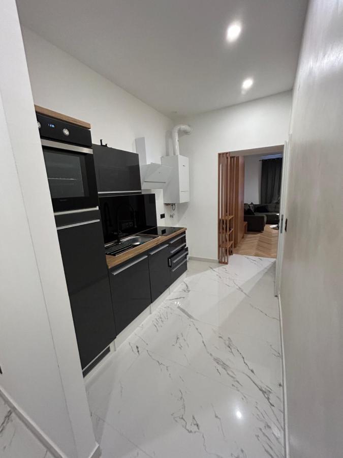 Deluxe Apartment Favoriten Вена Экстерьер фото